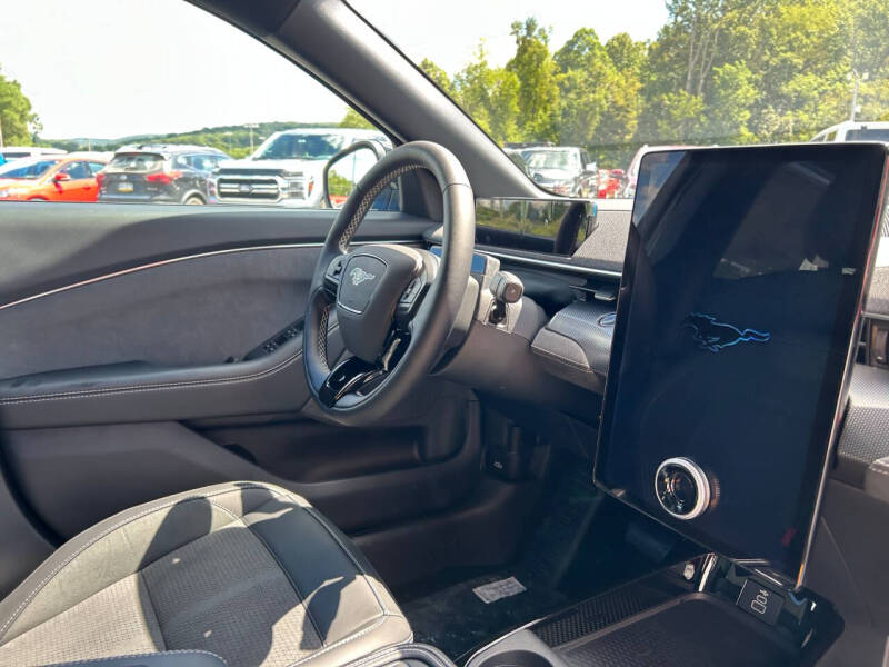 2025 Ford Mustang Mach-E GT