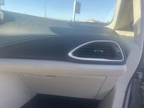 2021 Chrysler Pacifica Hybrid Touring L