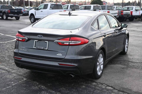 2020 Ford Fusion SE