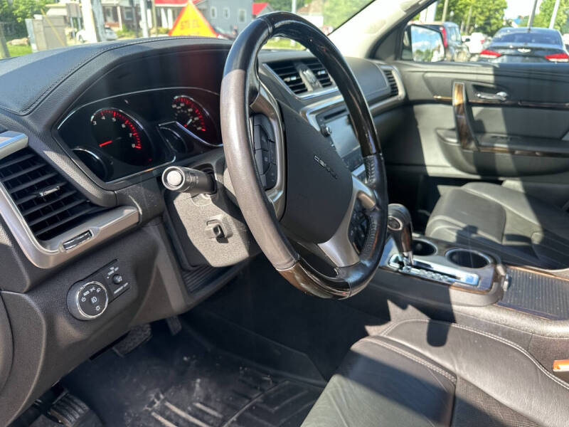 2015 GMC Acadia Denali