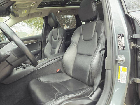 2018 Volvo V90 Cross Country T6