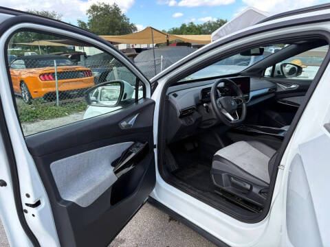 2023 Volkswagen ID.4 Pro