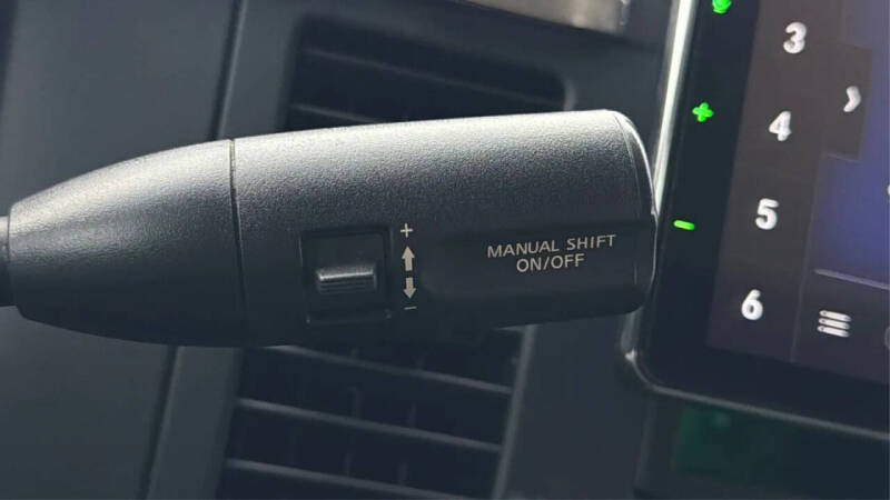 2017 Nissan NV