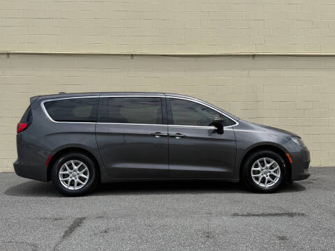 2017 Chrysler Pacifica Touring