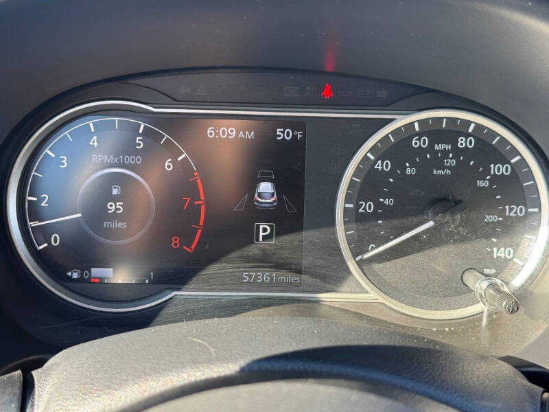 2020 Nissan Kicks SR