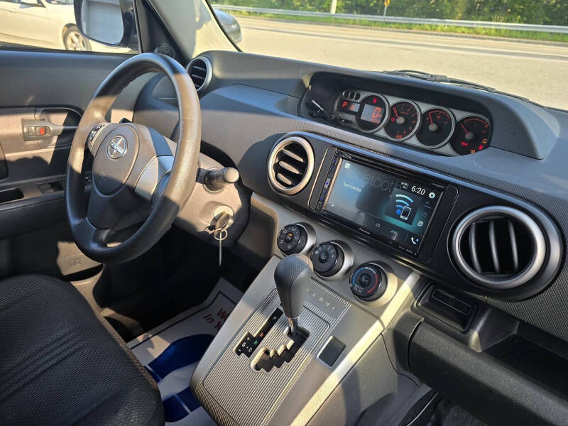 2009 Scion xB