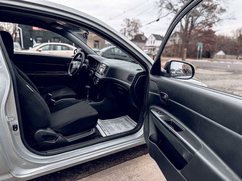2010 Hyundai Accent GS