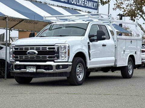 2025 Ford F-350 Super Duty XL