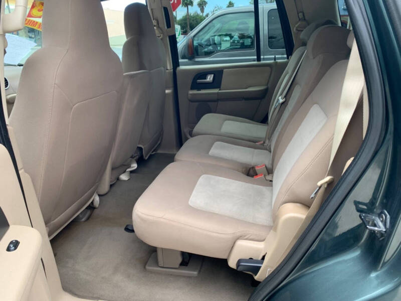 2003 Ford Expedition XLT