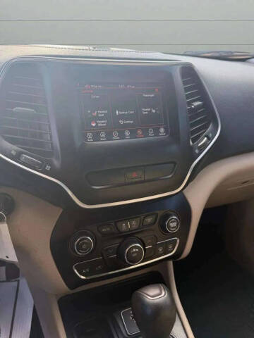 2019 Jeep Cherokee Latitude