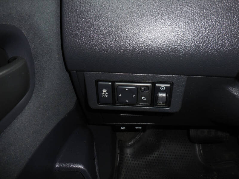 2011 Nissan Versa 1.8 S
