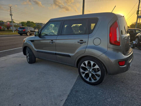 2013 Kia Soul +