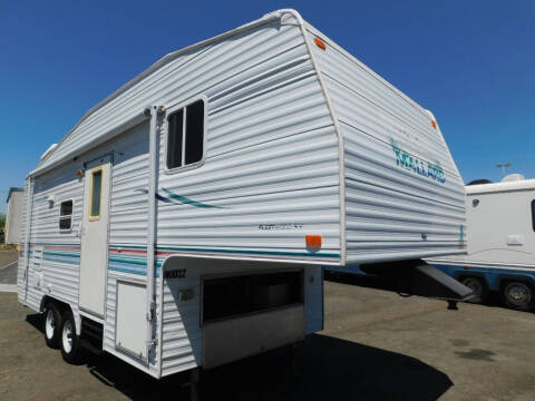 2001 Fleetwood MALLARD 235M