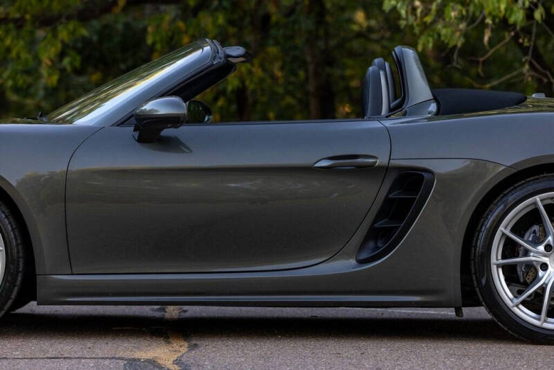 2021 Porsche 718 Boxster