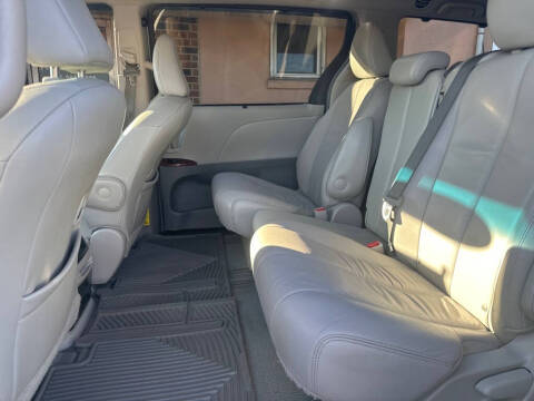 2014 Toyota Sienna