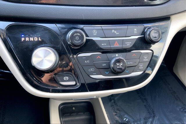 2020 Chrysler Pacifica Touring L
