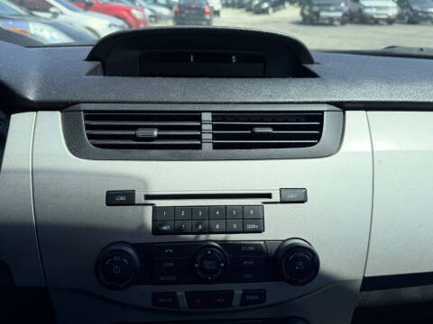 2009 Ford Focus SES
