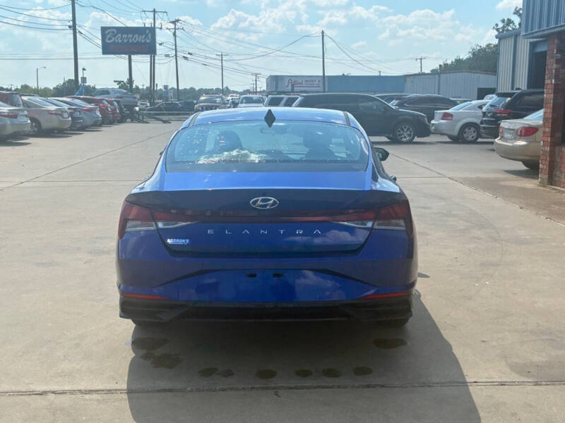 2021 Hyundai Elantra SE