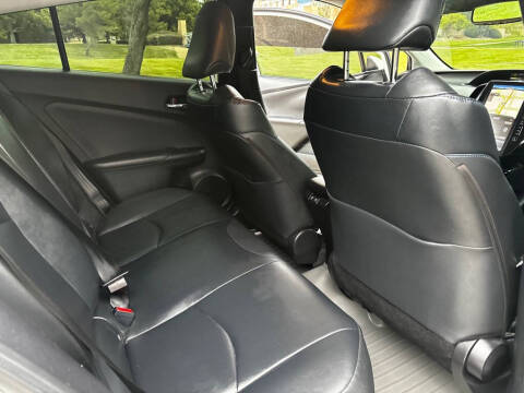 2019 Toyota Prius L Eco