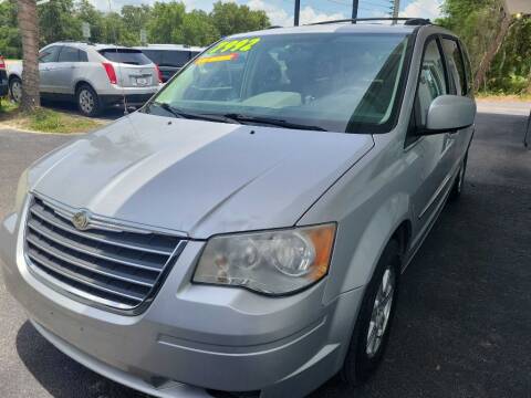 2009 Chrysler Town and Country for sale at Used Car Factory Sales & Service in Port Charlotte FL