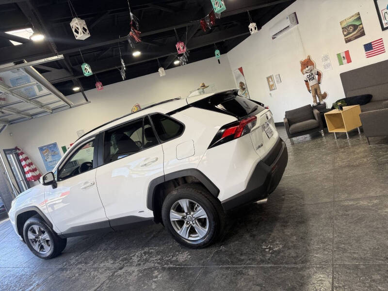2023 Toyota RAV4 Hybrid XLE