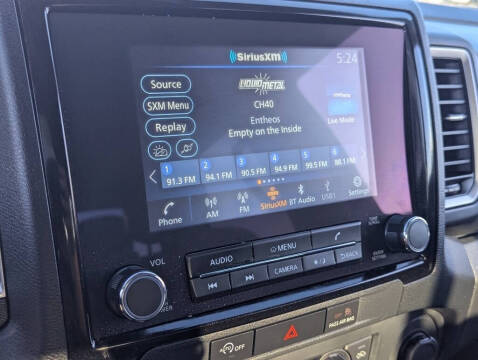 2024 Nissan Frontier SV