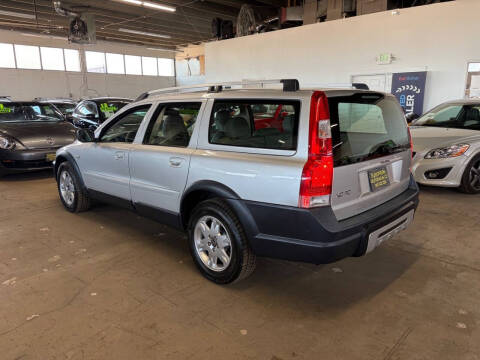 2005 Volvo XC70