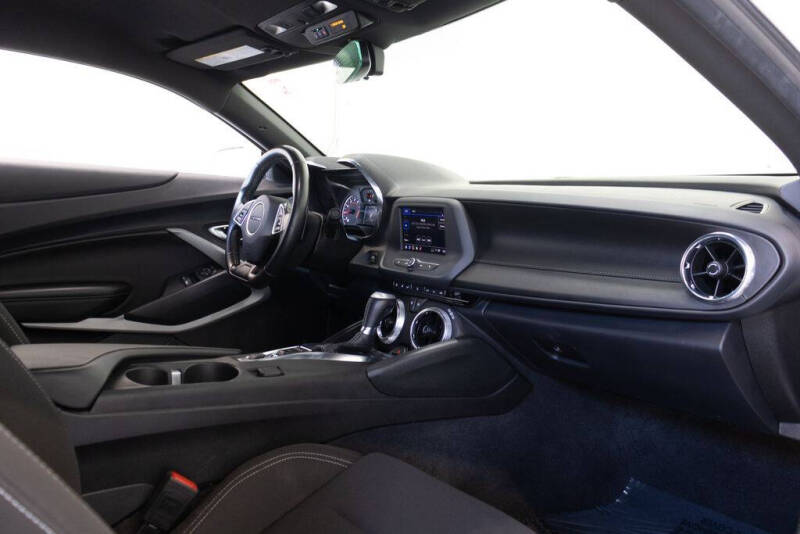 2023 Chevrolet Camaro LT
