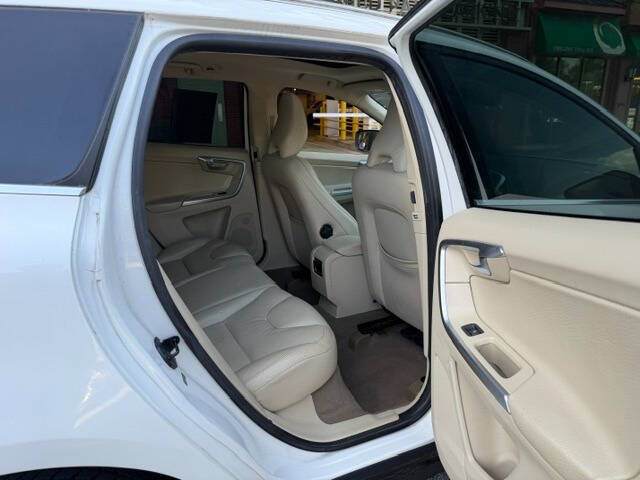 2011 Volvo XC60 3.2 R-Design