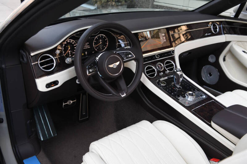 2024 Bentley Continental GTC Azure V8