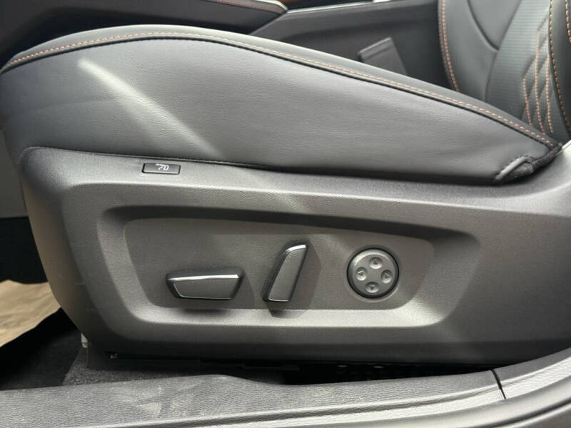 2025 Mitsubishi Outlander PHEV