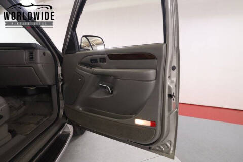 2003 Cadillac Escalade