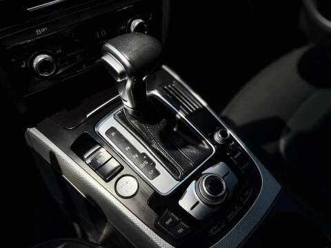 2016 Audi A4 2.0T quattro Premium Plus