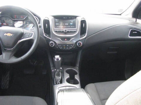 2017 Chevrolet Cruze LT Auto