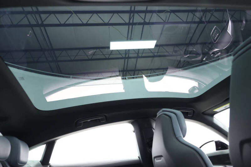 2024 Audi e-tron GT quattro Premium Plus