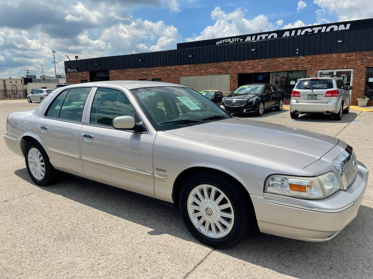 2010 Mercury Grand Marquis For Sale - Carsforsale.com®