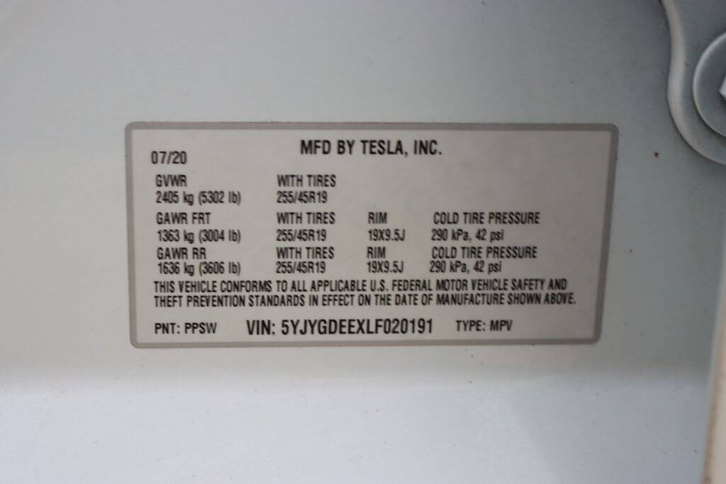 White 2020 Tesla Model Y Long Range AWD Long Range 4dr Crossover 27