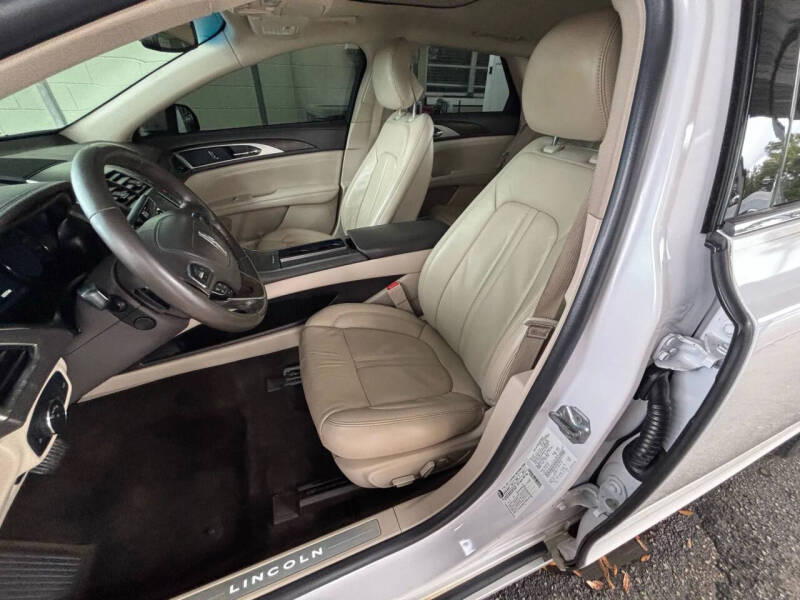 2018 Lincoln MKZ Select