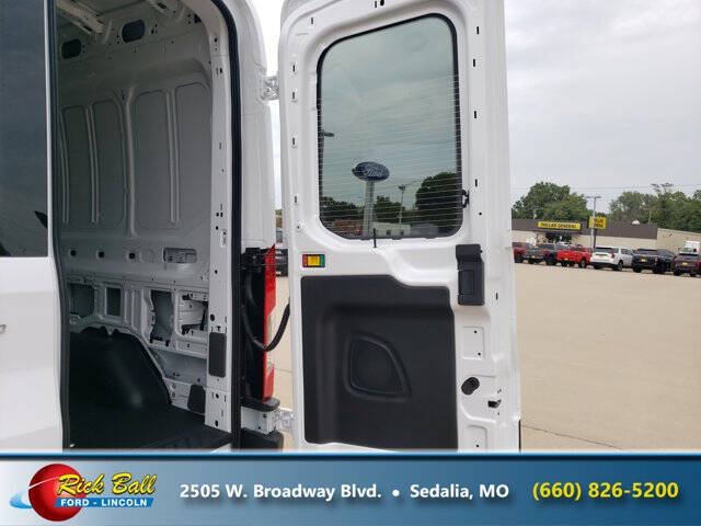 2025 Ford Transit 250