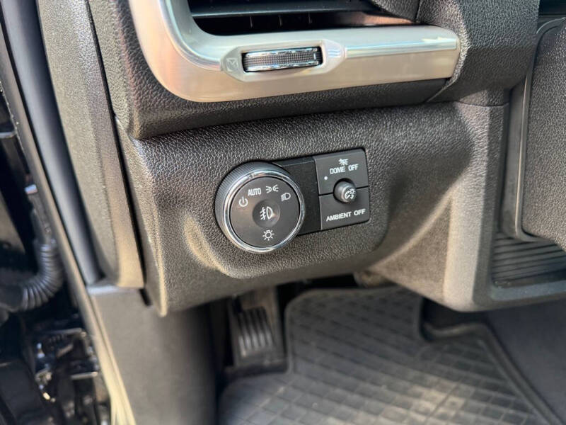 2016 GMC Acadia Denali