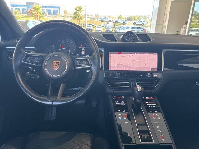 2022 Porsche Macan