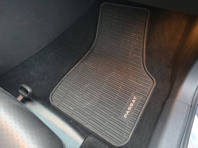 2020 Volkswagen Passat R-Line