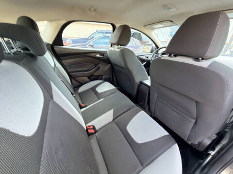 2012 Ford Focus SE