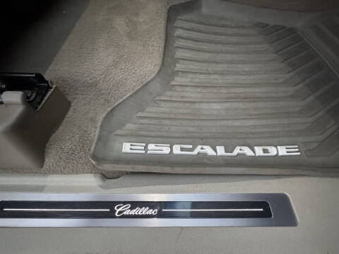 2017 Cadillac Escalade Luxury