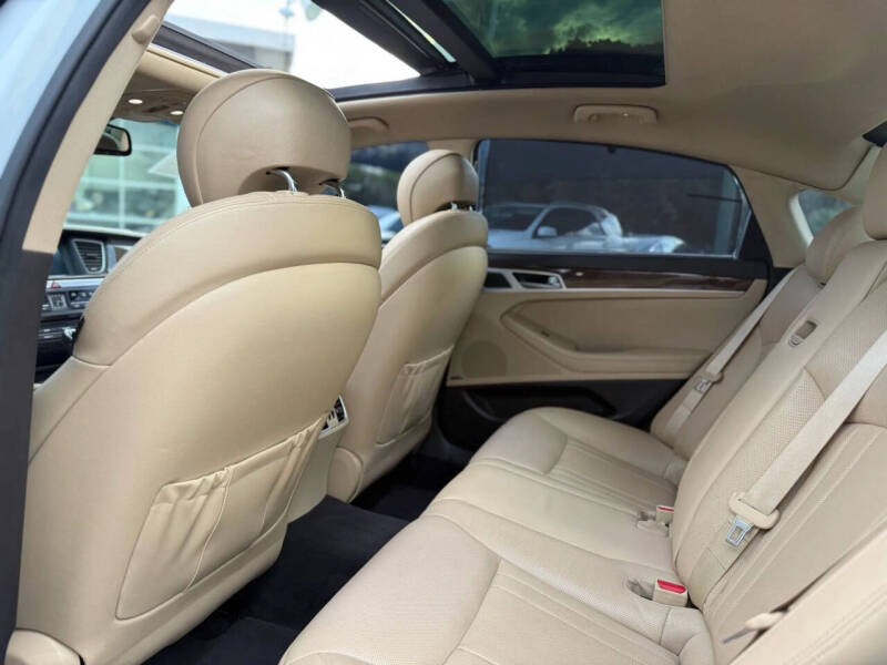 2016 Hyundai Genesis