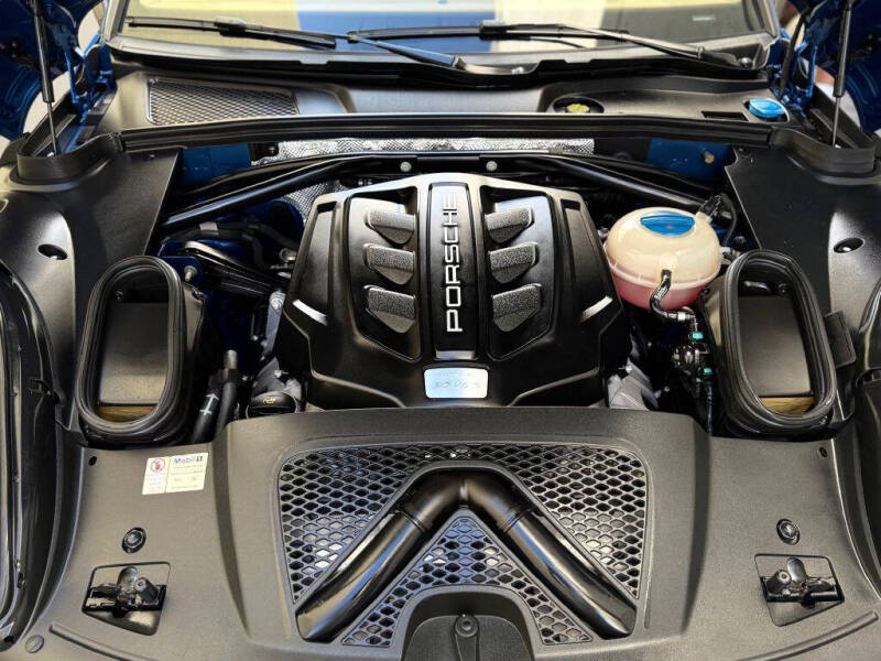 2015 Porsche Macan S