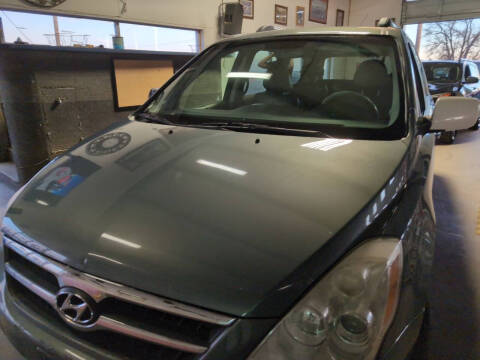 2008 Hyundai Entourage GLS