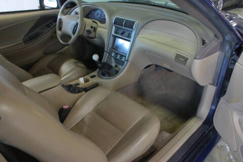 2003 Ford Mustang