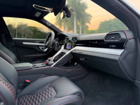 2022 Lamborghini Urus