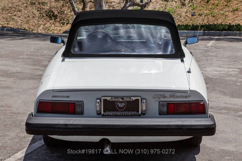 1977 Alfa Romeo Spider Veloce 2000